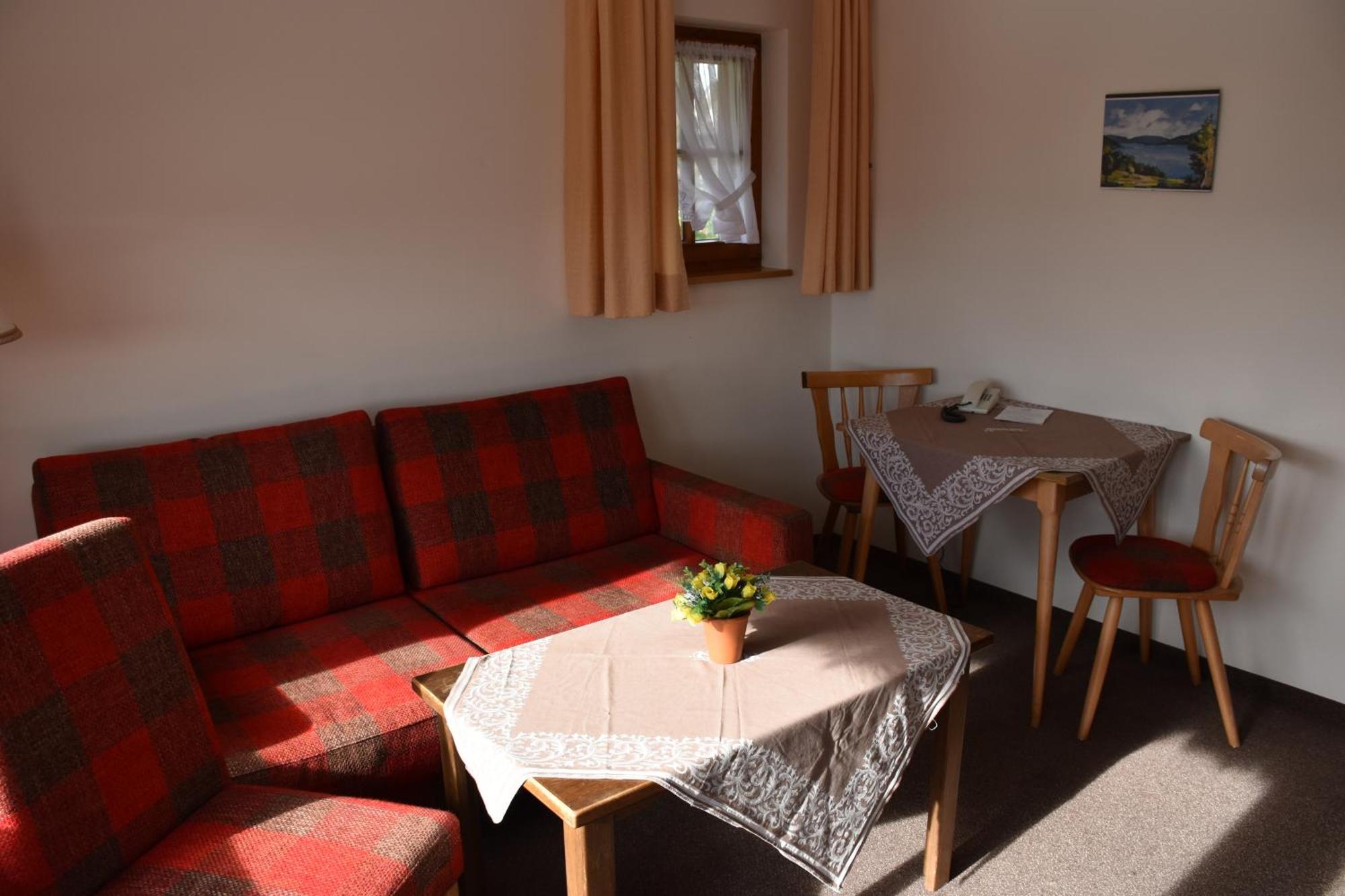 Straub Hotel 3*