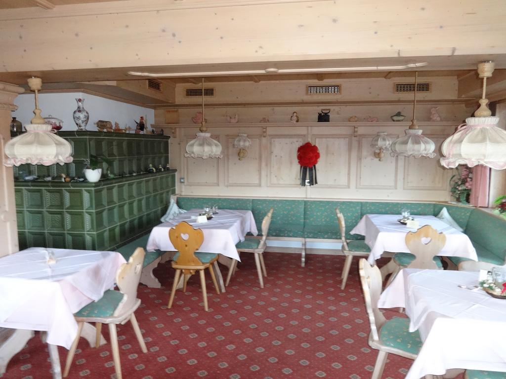 Hotel Straub 3*